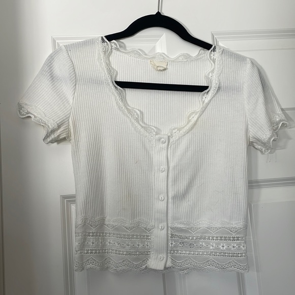 Lacy crop top - Picture 1 of 2